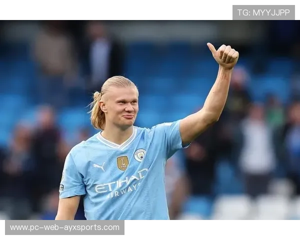 哈兰德在采访中谈起童年趣事，一句话打动人心