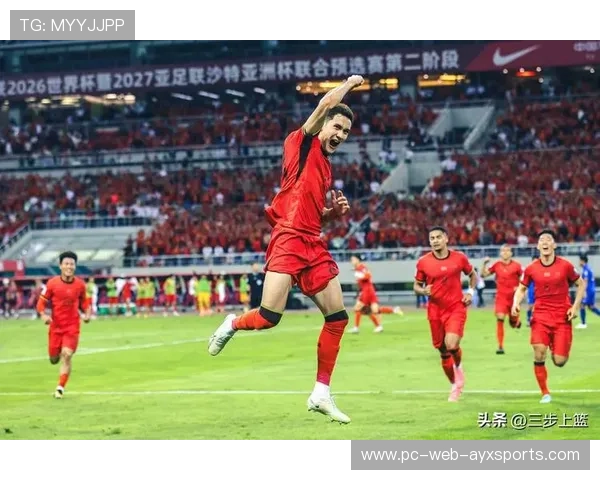 中场球员在训练中被赋予传球节奏控制任务，比赛掌控力加强