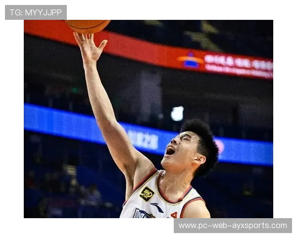 CBA上海后卫突破中投命中提升士气