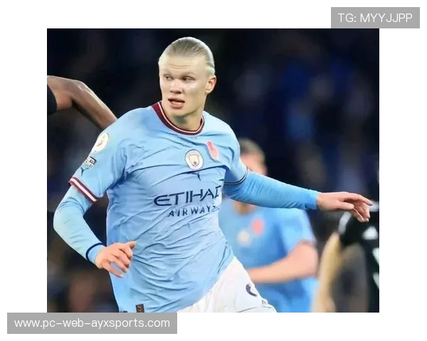 曼城哈兰德点球冷静命中